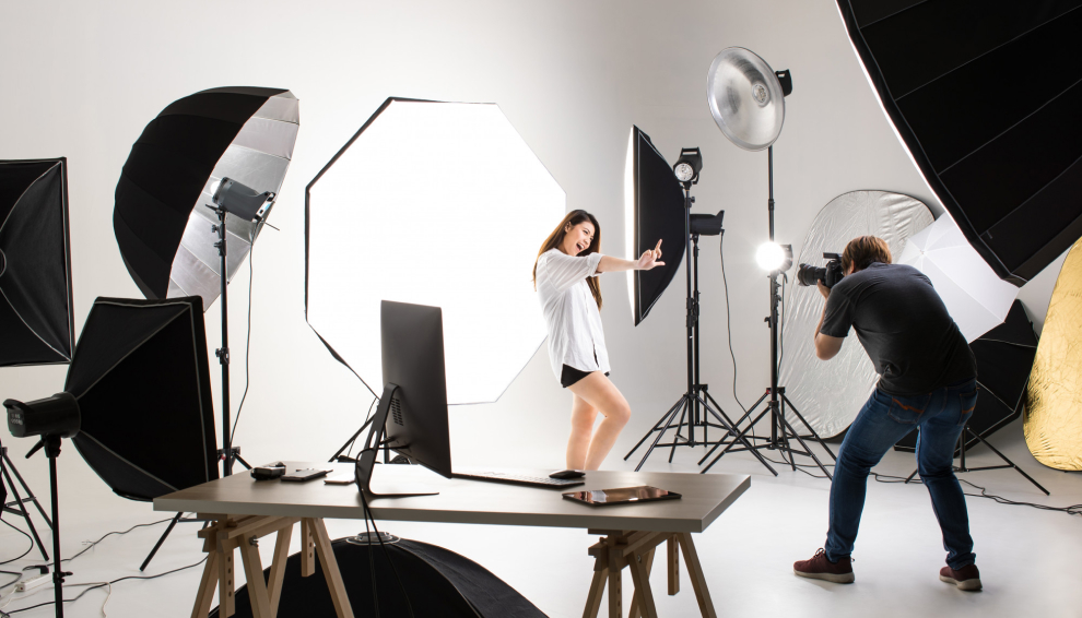 The Lighting Setup Of A Portrait And A Headshot