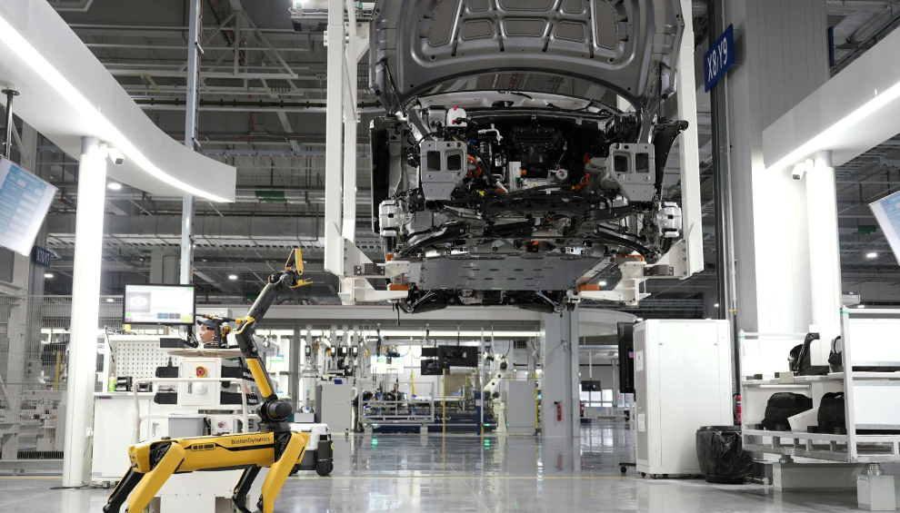 The Various Hoists For Cars In The Garage Provided By Joel's Garage Are Extensive