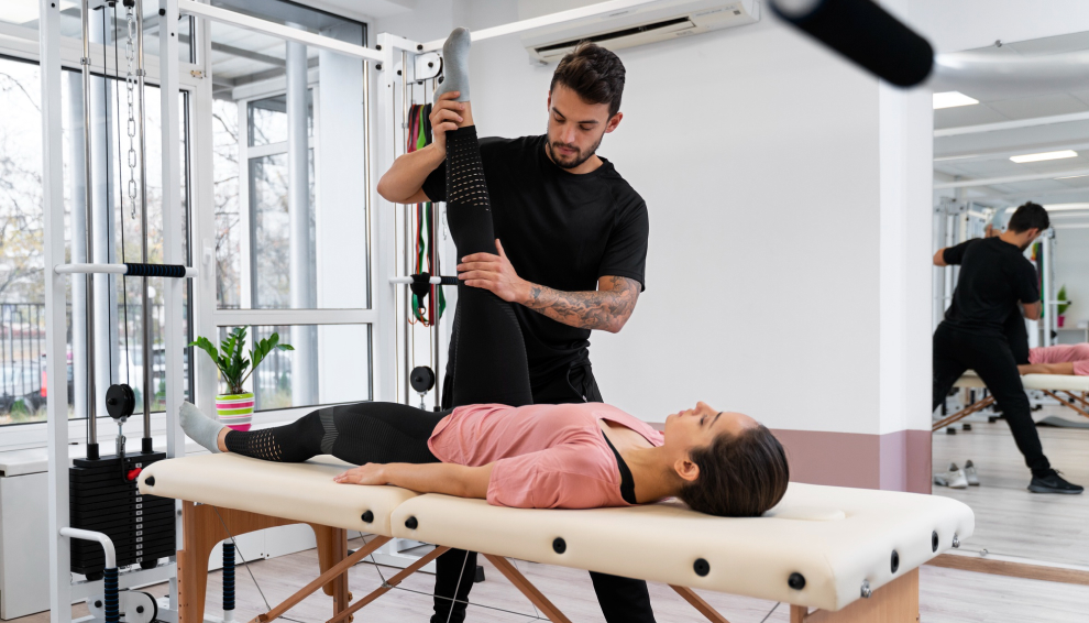 What do luxury rehabs offer